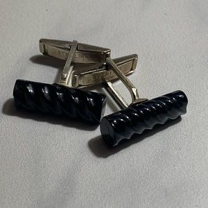 Sterling silver & carved‎ horn cuff links